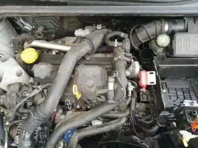 Vehicul casat renault clio iii 1.5 dci diesel cat al anului 2006 alimentat k9k766