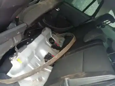 Vehicul casat renault clio iii 1.5 dci diesel cat al anului 2006 alimentat k9k766