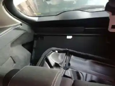 Vehicul casat renault clio iii 1.5 dci diesel cat al anului 2006 alimentat k9k766