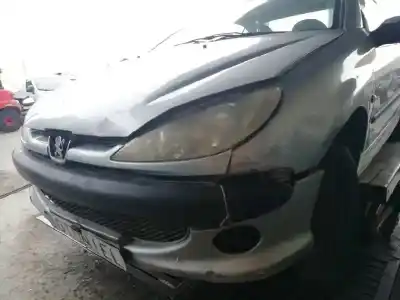 Hurda Aracı peugeot 206 cc cc yılın 2002 güçlü nfu