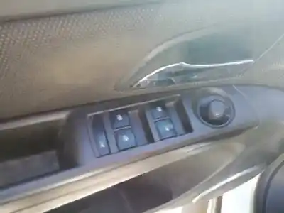 Veículo de Sucata chevrolet cruze lt do ano 2013 alimentado z20d1