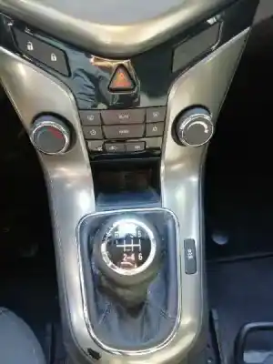 Veículo de Sucata chevrolet cruze lt do ano 2013 alimentado z20d1