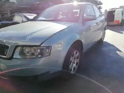 Veículo de Sucata audi a4 berlina (8e) 1.9 tdi (96kw) do ano 2001 alimentado awx