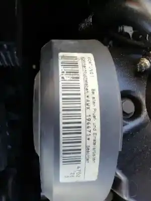 Veículo de Sucata audi a4 berlina (8e) 1.9 tdi (96kw) do ano 2001 alimentado awx