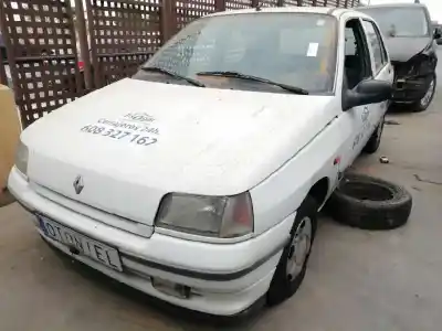 Vehículo de desguace RENAULT CLIO I FASE I+II (B/C57) 1.4 Alize del año 1995 con motor E7J