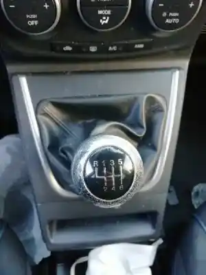 Veículo de Sucata mazda 5 (cw) active do ano 2012 alimentado y6