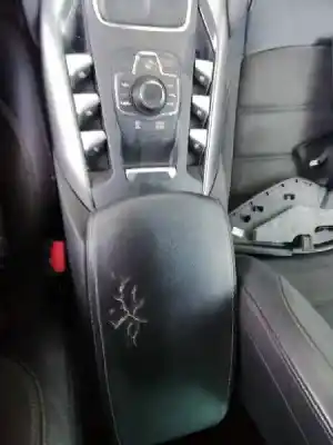 Здавання транспортного засобу citroen ds5 style року 2013 потужний rhh