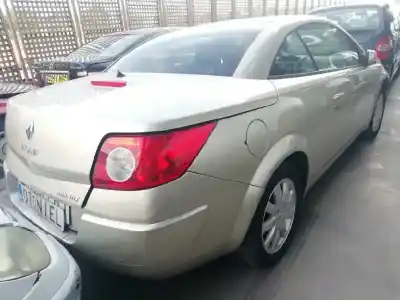 Sloopvoertuig renault megane ii coupe confort authentique van het jaar 2006 aangedreven k4m d8