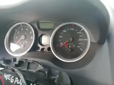 Sloopvoertuig renault megane ii coupe confort authentique van het jaar 2006 aangedreven k4m d8