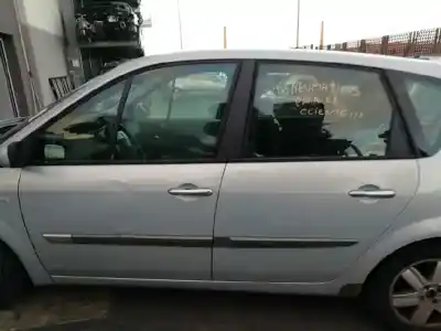 Veículo de Sucata renault scenic ii 1.5 dci diesel do ano 2004 alimentado k9k f7