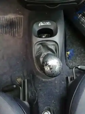 Veículo de Sucata ford puma (cce) 1.4 do ano 2002 alimentado se.fha