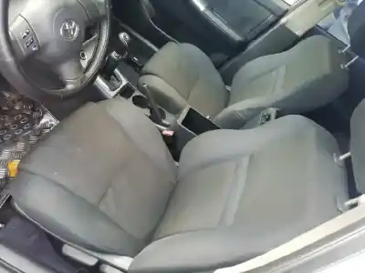 Hurda Aracı toyota corolla familiar (e12) 2.0 d-4d sol yılın 2006 güçlü 1cdftv