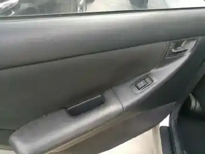 Hurda Aracı toyota corolla familiar (e12) 2.0 d-4d sol yılın 2006 güçlü 1cdftv