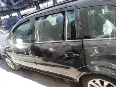 Veicolo di demolizione opel zafira b family dell'anno 2013 alimentato a17dtr