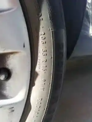 Veicolo di demolizione opel zafira b family dell'anno 2013 alimentato a17dtr