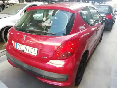 Vehículo de desguace peugeot 207 x-line del año 2006 con motor 9hx