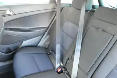 Veicolo di demolizione hyundai tucson (tl) d4ha dell'anno 2015 alimentato d4ha