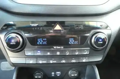 Veicolo di demolizione hyundai tucson (tl) d4ha dell'anno 2015 alimentato d4ha