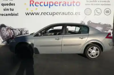 Veículo de Sucata RENAULT                                            MEGANE II BERLINA 5P                                                                                                                                                                                                                                       F9Q800                                                                                                                                                                                                                                                     do ano 2003 alimentado F9Q800