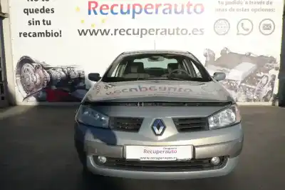 Véhicule à la ferraille renault                                            megane ii berlina 5p                                                                                                                                                                                                                                       f9q800                                                                                                                                                                                                                                                     de l'année 2003 alimenté f9q800