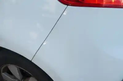 Véhicule à la ferraille renault   de l'année 2010 alimenté k9k g8