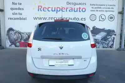 Véhicule à la ferraille renault   de l'année 2010 alimenté k9k g8
