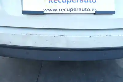 Véhicule à la ferraille renault   de l'année 2010 alimenté k9k g8