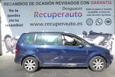 Veículo de Sucata volkswagen                                         touran (1t1)                                                                                                                                                                                                                                               azv                                                                                                                                                                                                                                                        do ano 2004 alimentado azv