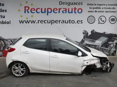 Veículo de Sucata mazda                                              2 berlina (de)                                                                                                                                                                                                                                             y6                                                                                                                                                                                                                                                         do ano 2009 alimentado y6