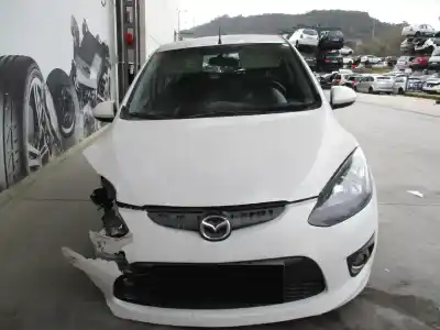 Veículo de Sucata mazda                                              2 berlina (de)                                                                                                                                                                                                                                             y6                                                                                                                                                                                                                                                         do ano 2009 alimentado y6