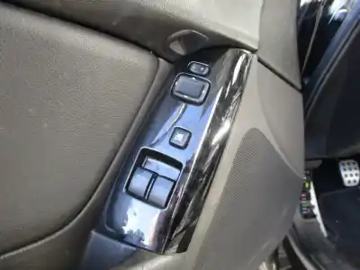 Здавання транспортного засобу mazda rx-8 (se) 13bmsp року 2004 потужний 13bmsp