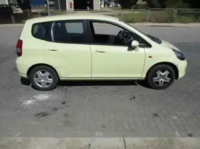 Здавання транспортного засобу honda jazz (gd1/5) l12a1 року 2002 потужний l12a1