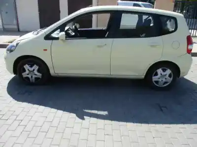 Здавання транспортного засобу honda jazz (gd1/5) l12a1 року 2002 потужний l12a1