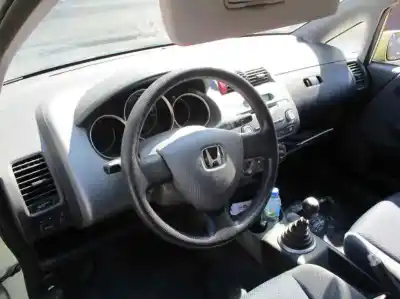 Здавання транспортного засобу honda jazz (gd1/5) l12a1 року 2002 потужний l12a1