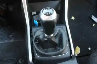 Здавання транспортного засобу hyundai i30 (gd) d4fc року 2013 потужний d4fc