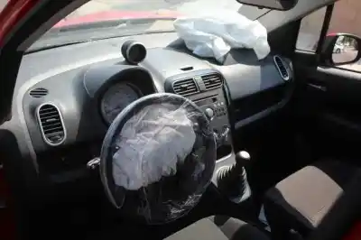 Veicolo di demolizione suzuki splash a5b k10b dell'anno 2012 alimentato k10b