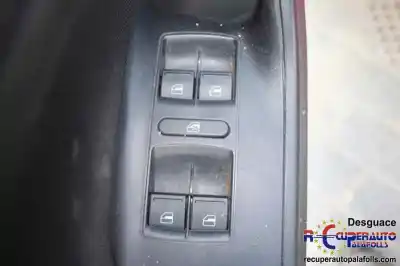 Здавання транспортного засобу seat ibiza (6p1) cusb року 2015 потужний cusb