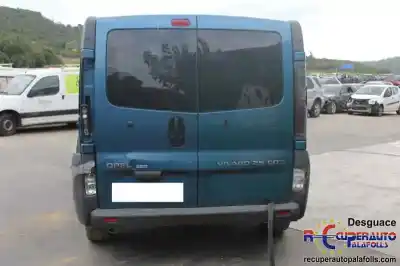 Véhicule à la ferraille opel vivaro g9u730 de l'année 2004 alimenté g9u730