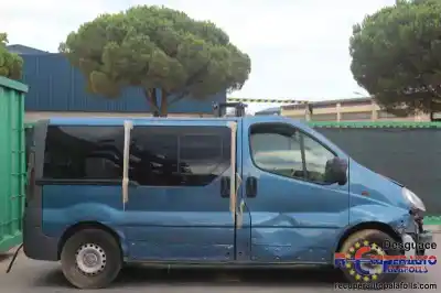 Véhicule à la ferraille opel vivaro g9u730 de l'année 2004 alimenté g9u730
