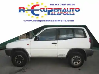 Sloopvoertuig nissan terrano/terrano.ii (r20) d-td27 van het jaar 1995 aangedreven td27