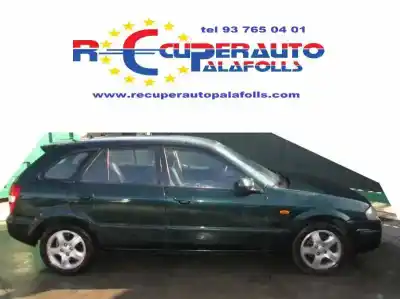 Véhicule à la ferraille mazda 323 f/s berlina (bj) d/rf-di de l'année 2000 alimenté d/rf
