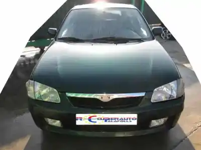 Véhicule à la ferraille mazda 323 f/s berlina (bj) d/rf-di de l'année 2000 alimenté d/rf