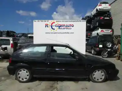 Véhicule à la ferraille citroen zx 2.0i 16v de l'année 2001 alimenté 
