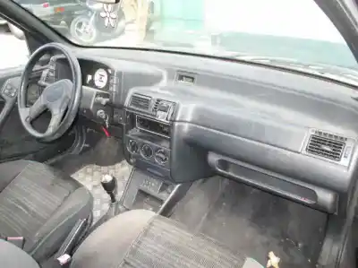 Véhicule à la ferraille citroen zx 2.0i 16v de l'année 2001 alimenté 