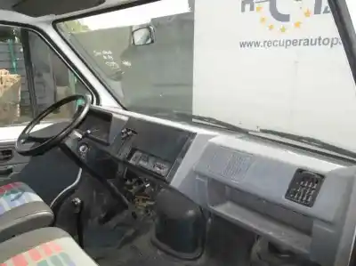 Verschrottungsfahrzeug renault   des jahres 1991 angetrieben d-sbu