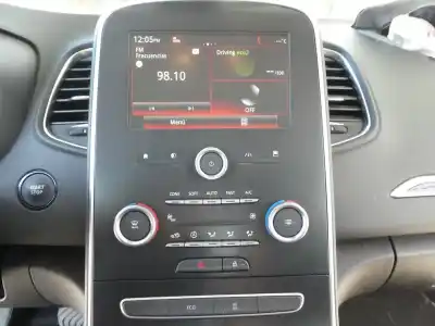 Здавання транспортного засобу renault scenic iv h5h450 року 2018 потужний h5h450