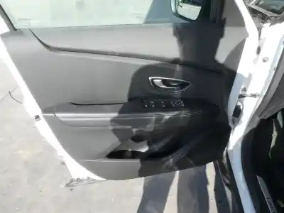 Здавання транспортного засобу renault scenic iv h5h450 року 2018 потужний h5h450