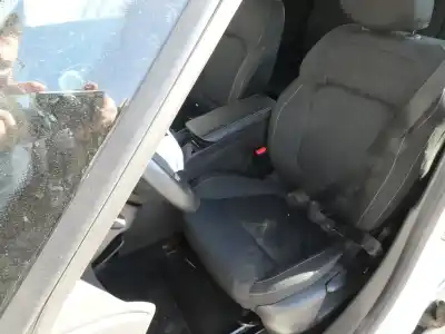 Здавання транспортного засобу renault scenic iv h5h450 року 2018 потужний h5h450