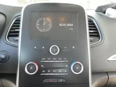 Здавання транспортного засобу renault scenic iv h5h450 року 2018 потужний h5h450