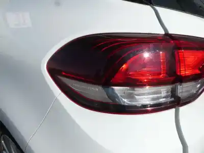 Здавання транспортного засобу renault scenic iv h5h450 року 2018 потужний h5h450